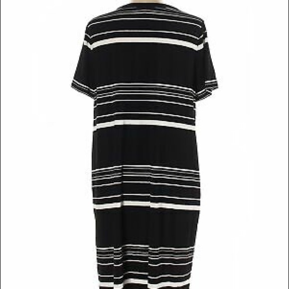 White House Black Market Plus Size Casual Dress - Picture 2 of 2